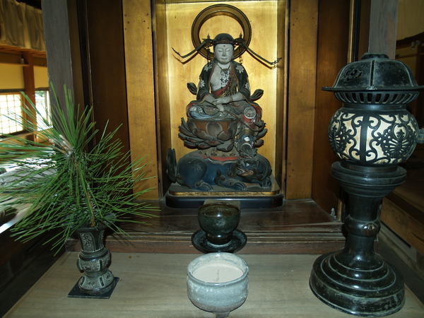 Altar setup image